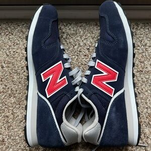 New Balance 373 navy/red Men’s shoes size 9